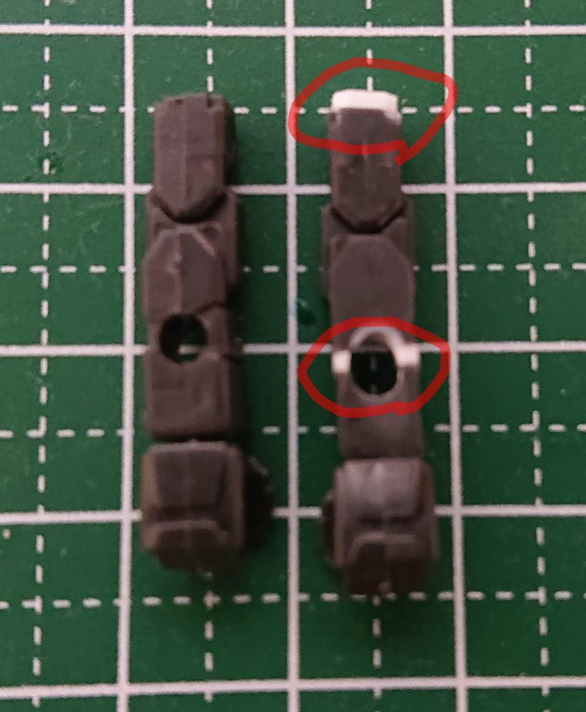 フレームは写真の場所で各1mm延長しました。　ほんの僅かではありますが、寸詰まり感が軽減されました。