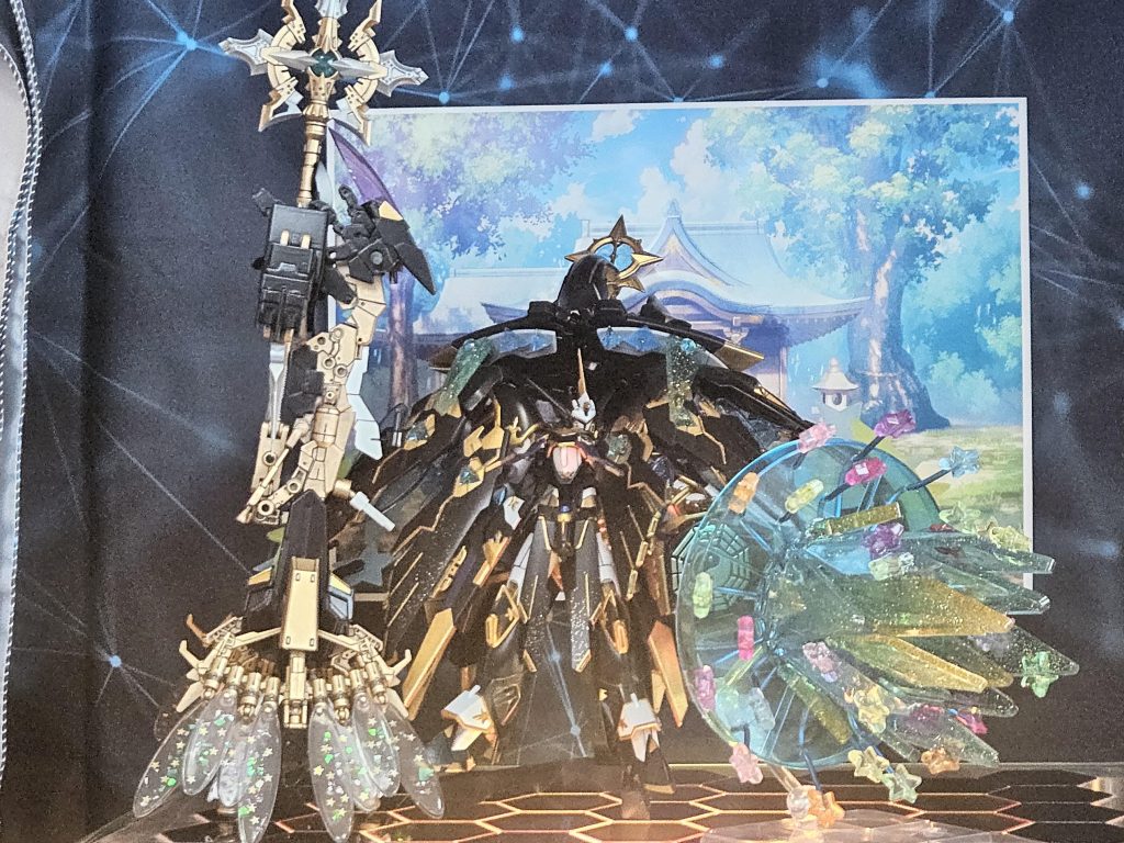 ライド可能な巨大な箒型スタッフと恋符マスタースパーク用エフェクトをレジン等を加えて制作。接着にもレジンを使用。UVライトに当てると硬化するのでプラスチック等にも接着剤代わりに使用出来ます。