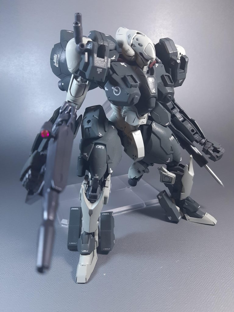 今回は完全に自己満足の作品です。