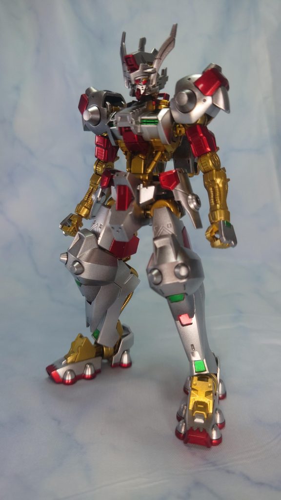 アシンメトリーな機体をシンメトリーにしたい病が発症した結果ウヴァルがシンメトリーになりました。こちらはウヴァルのオリジナルパーツを集めた方になります