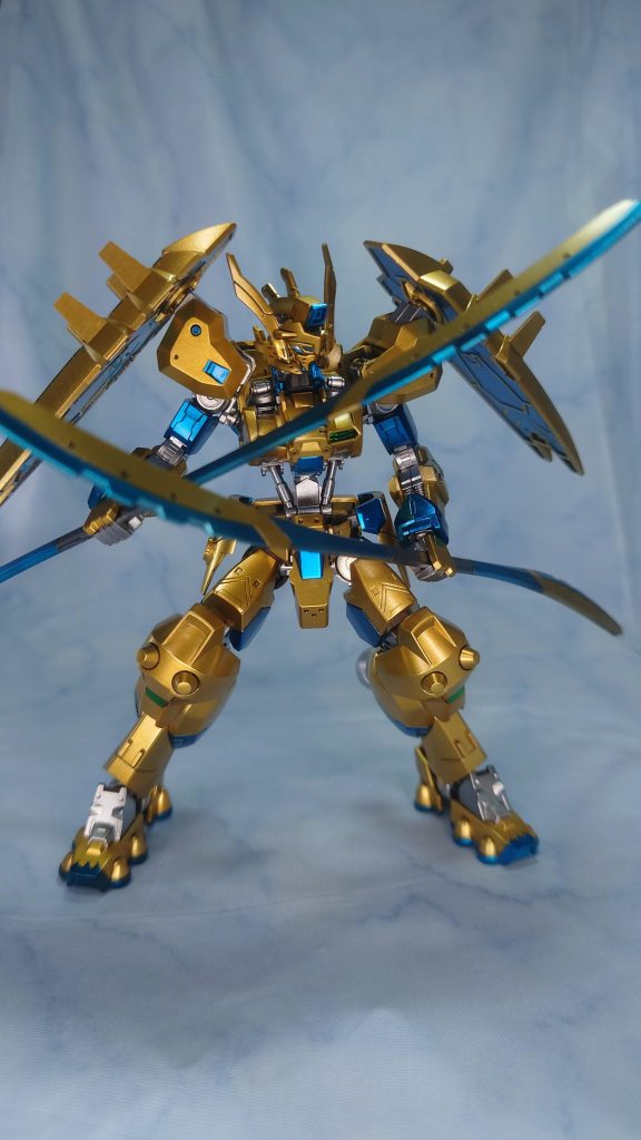 武装して。武器はグレイブ二刀流ですシンメトリーになったこの機体だとハンマーはなんか似合わない気がしたのでグレイブの方になりました