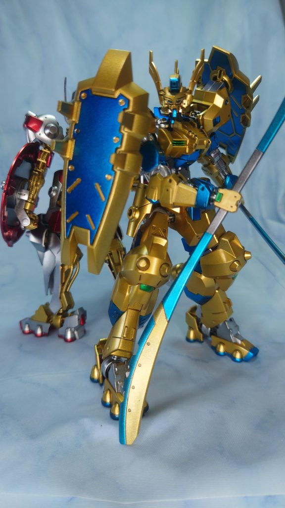 というわけでニコイチの片割れウヴァルウコンでしたソリッドカラーの機体ももちろんいいのですが全身メタリックだと敵機ながらスペシャル感増してカッコいいですね。それではご覧いただきありがとうございました