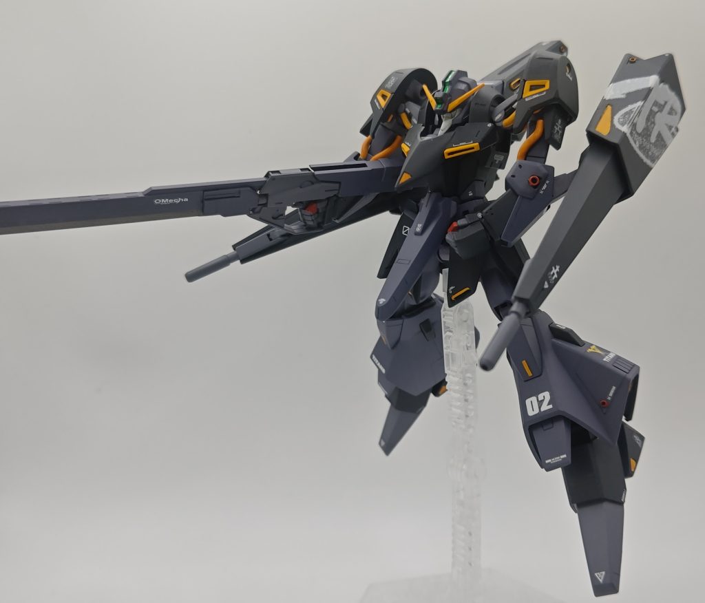 ガンダム顔は二号機？ということで０２で。