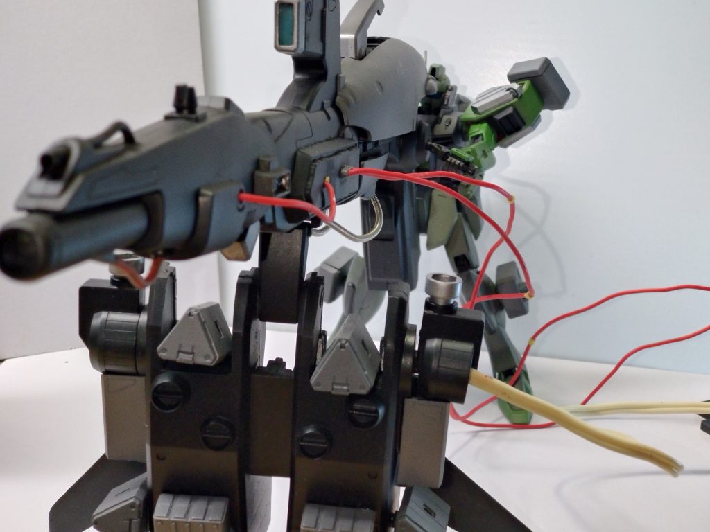 「この空の化物が!!!」