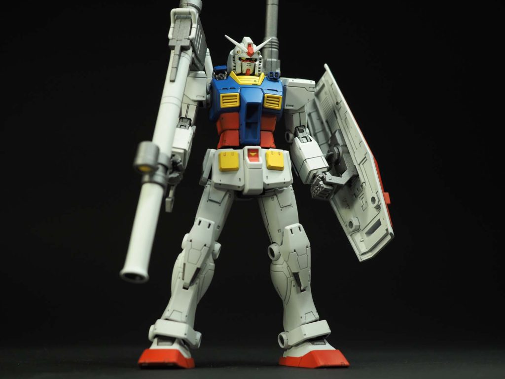 色味は、アニメ寄りの少し鮮やかな赤青黄色です。ホワイトはいつも通りニュートラルグレーⅠです。ただのホワイトだと、撮影した時にぼわっとした感じになっちゃうので。