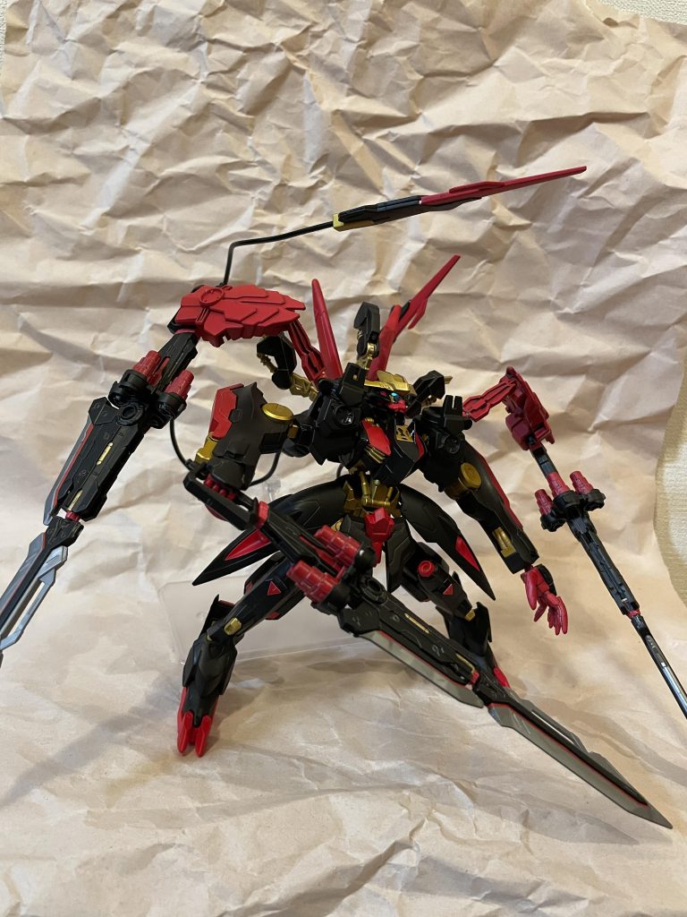 大剣3本あるなら全部一気に使ってしまえ、というコンセプトです。