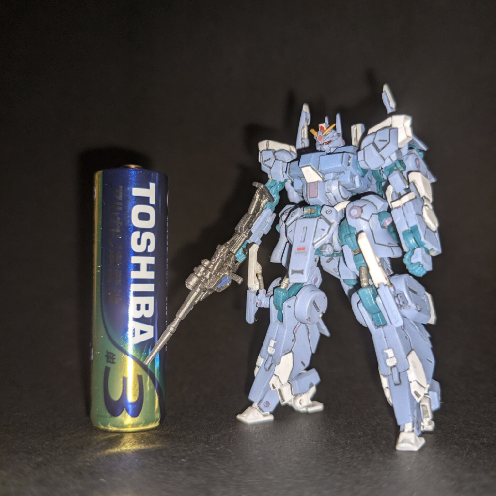 乾電池がビルのようですね。笑