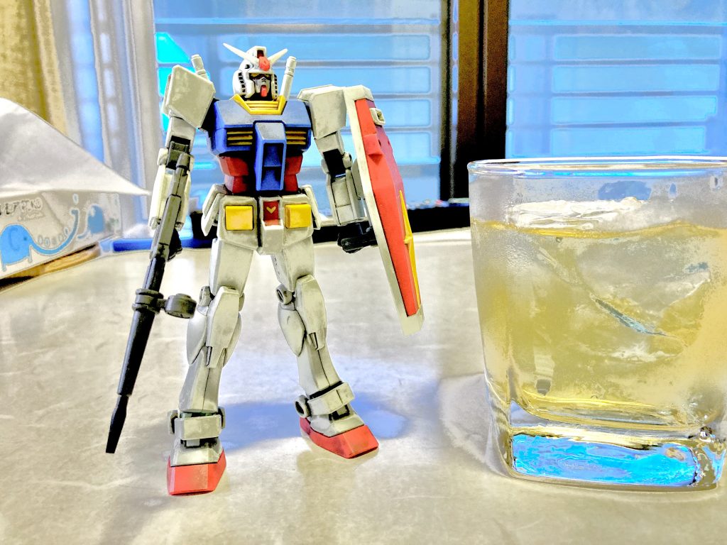 そしてウォッシングをして…ギブバース! 妻殿はこの後オリジン ザク、オリジン ガンダム、ドムと量産していきまして、それを手伝っているうちに私の眠っていたガンプラ魂が目覚めまして四十数年ぶりの復活へと繋がっていったわけです♬