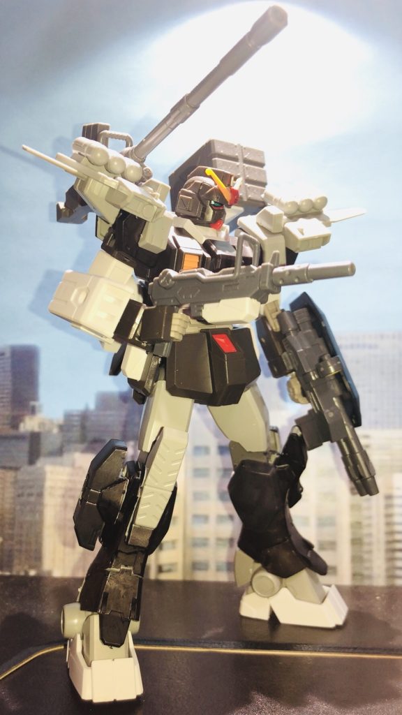 横はこんな感じ。市街地戦仕様をベースに、Ez-SRの武装や脚部、リバイブ版BD三号機についていた二連装ビームガン？的なやつを装備させてます。