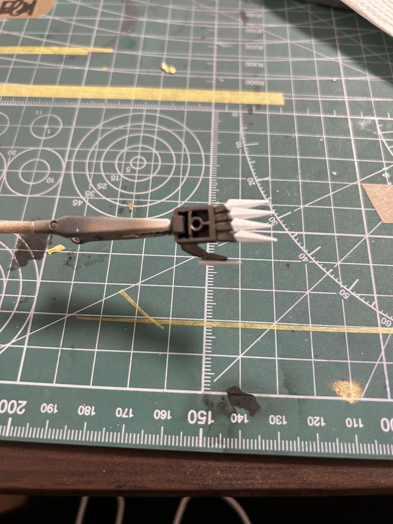 爪も自作しました（平手）