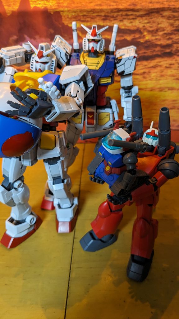 ガンキャノン「だったら僕が抱っこしてあげるね♪」ガンタンク「ありがと〜♪」オジキ「このハロドチャクソ重いんだけど？！どうゆうことや！」横浜「その子は俺のお友達のハロだからね〜」