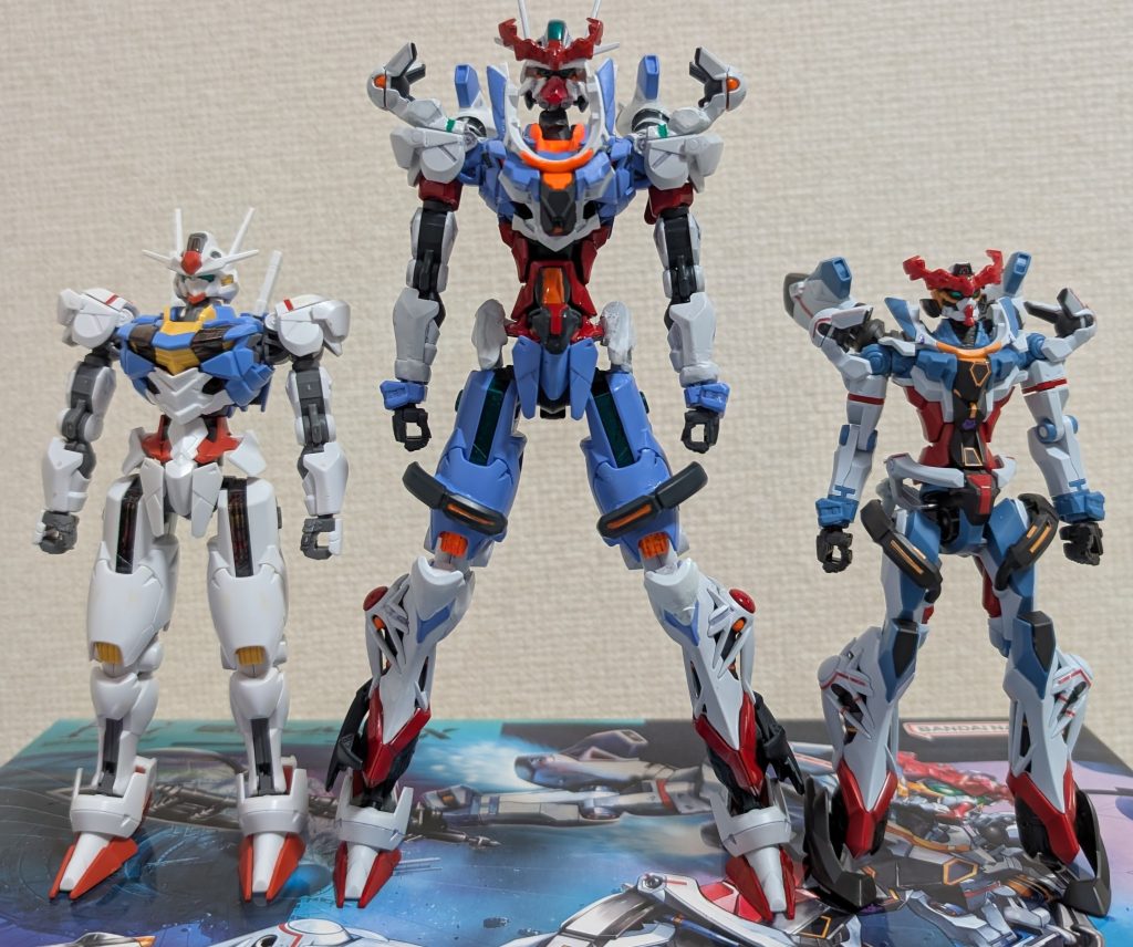 元になったエアリアル&ジークアクスとの揃い踏み。2体分のミキシングなので、やっぱりデカイww