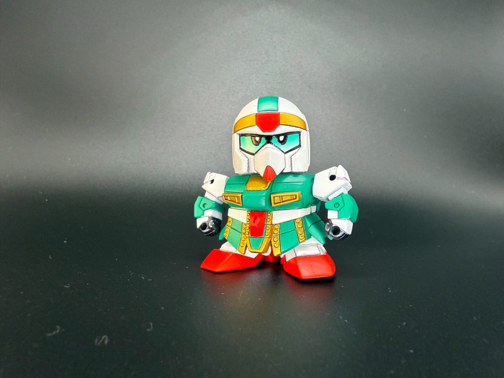 軽装タイプ。瞳はスジボリ→エアブラシ+マスキングで塗装しています。少しグラデーションをかけているのがこだわりポイントです。BB戦士は目が命。