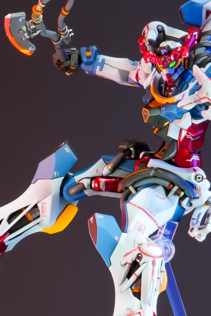 ヒートホークは刃先に無色の蛍光塗料を使ってます