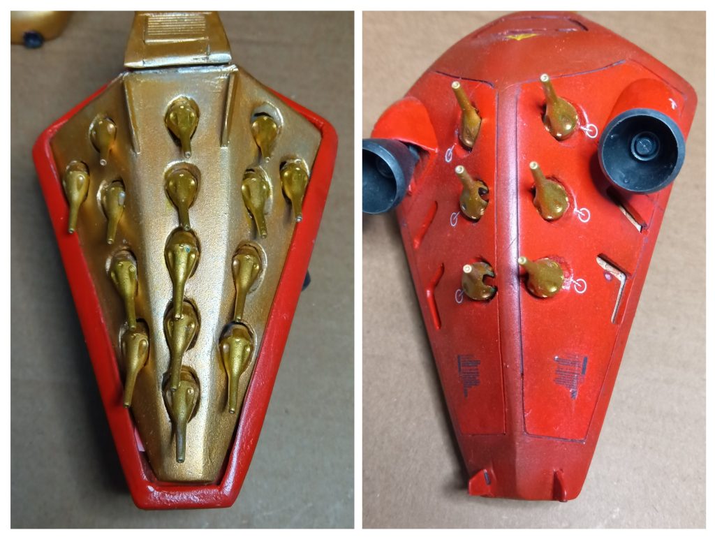 特徴その3 大型ファンネルコンテナ(オリジナル)、ファンネルはクシャトリヤのファンネルを使っています。通常のファンネルより大きい為にクシャトリヤのファンネル及びカットした差込口を、穴を開けたプラ版に接着し、下部15個、上部に6個計21個のファンネルをスムーズに取外し出来るようにしました。ファンネルコンテナ自体はフルスクラッチです。