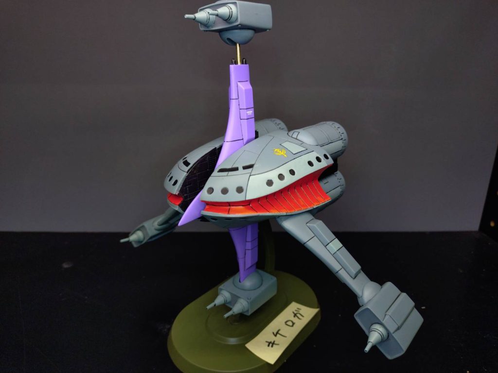 オールレンジ攻撃はキット付属のリード線は使用せず2mmの真鍮線で繋いでいます。中にポリキャップ(使いどころの難しい角穴の奴)を入れて動ける様にしてあります。