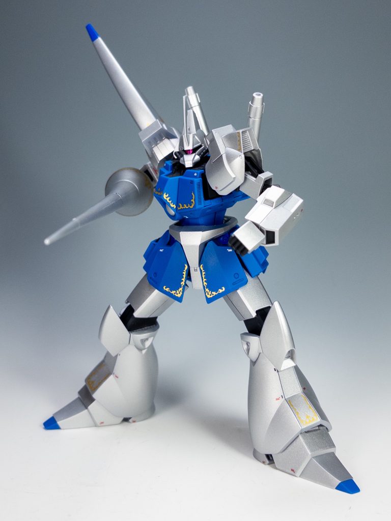 劇中でのポーズを再現！プルツーのキュベレイと戦ってました。