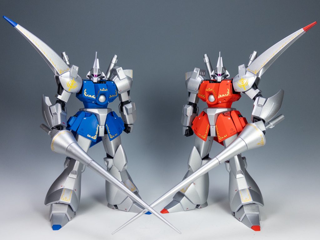 最後は2体揃って!旧キットはコンパチでしたが、HGUCは2体セットです。確かに片方だけ欲しい人もいなそうなので、セットがいいのかもしれませんね。プレバンだし(笑)