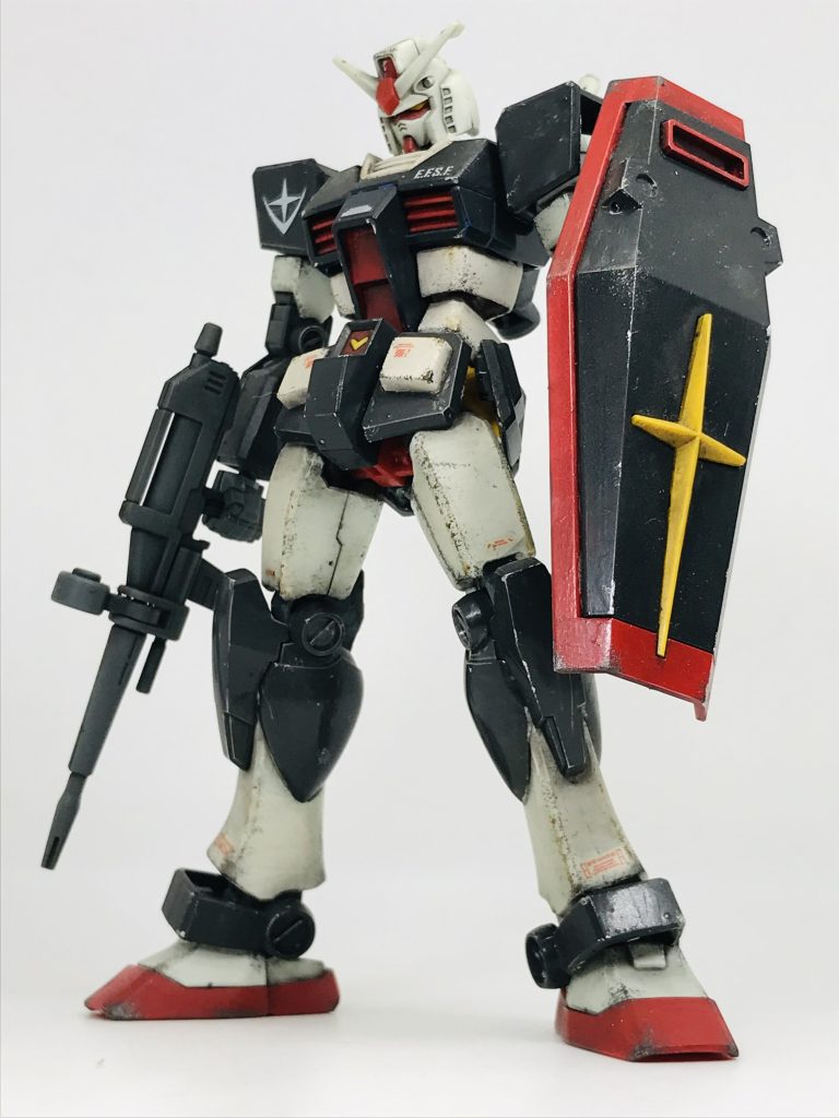EG ガンダム部分塗装＋ウェザリング 筆塗り仕上げブラック部分とウエスト他一部ホワイト、シールドのレッドを塗装つや消しあり難易度　★★☆☆☆作業時間　★★★☆☆敷居の高さ　★★★☆☆