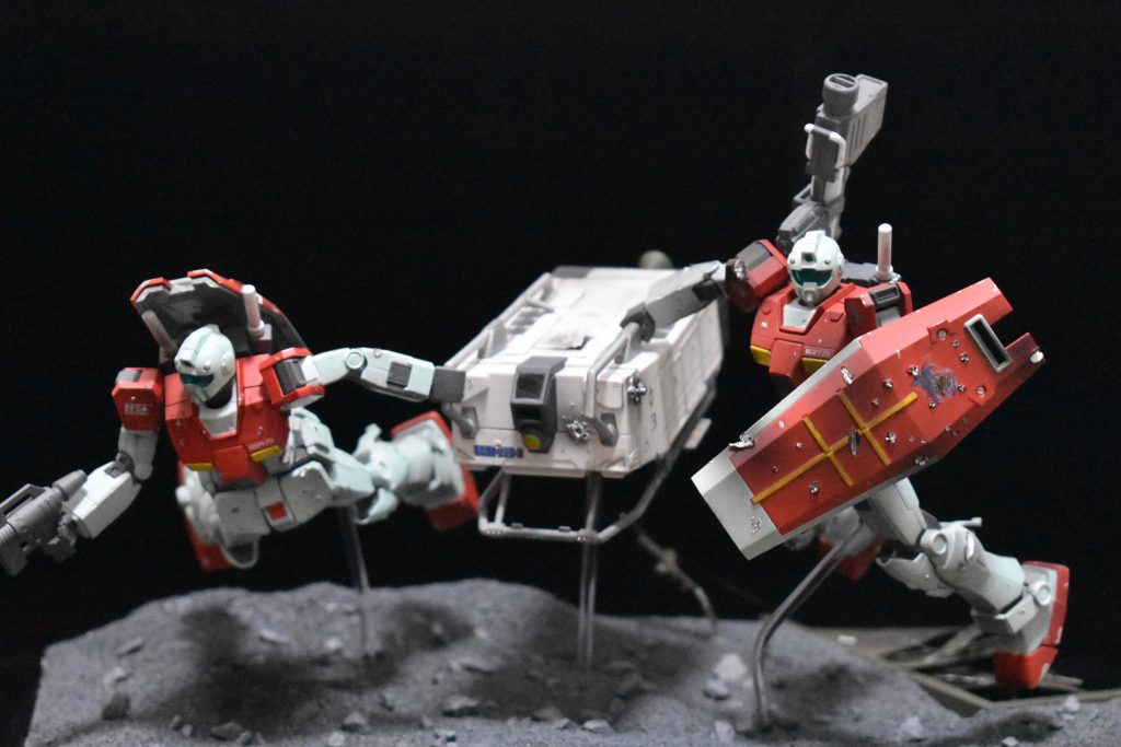 宇宙の浮遊感、ア・バオア・クーでの戦闘の緊迫感が出るようデザインしました。