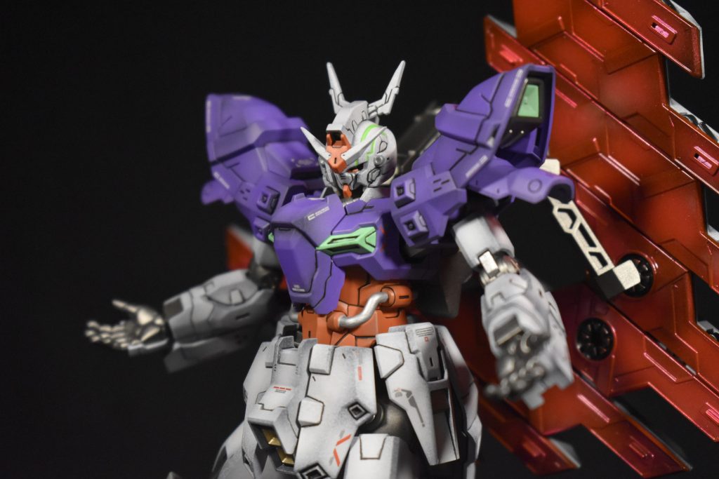 グラデーション塗装をしたのでメリハリがある色味になったと思います。