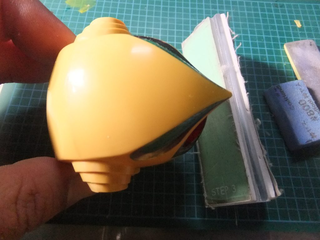 仕上げにネイルヤスリで磨き込みを行うとここ迄綺麗に仕上がりマス。