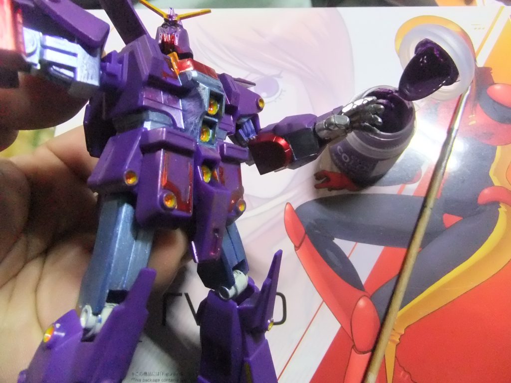 特売で購入したシタデルのレイヤー色のパープルを塗布して仕上げていきます✨