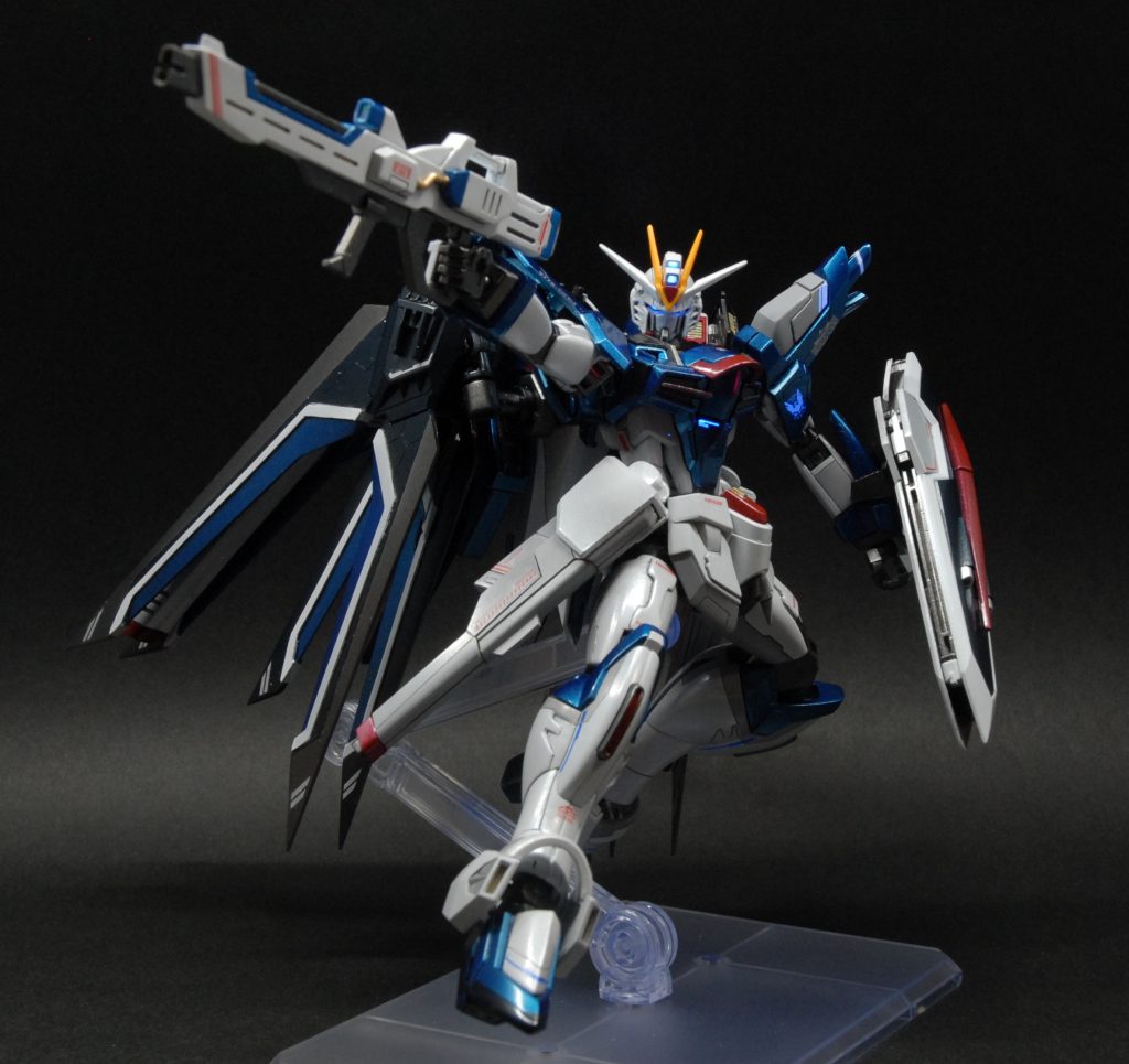 去年の9月ごろに素組をしてましたから、かなり完成まで時間を要しました。スタイル改修が初めてだったことと、ともかく塗分け個所が多くて塗装に時間がかかりました。塗分けとかはもっと効率的にやらないとな~。塗るのに手いっぱいで表面処理とかまで行き届いていないので結構傷とかがあったりします。次はこのあたり改善していけたらなと思います。最後まで見ていただきありがとうございました。次は何を作ろうかな~。