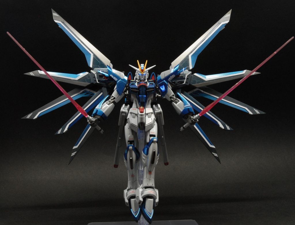 マイフリっぽいポーズで。どうしてもやりたくなります。足が伸びたおかげでかなりカッコよくなりました。