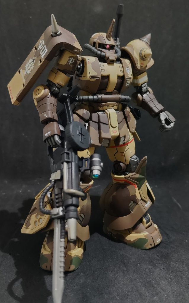 :各所にメタルパーツを使用