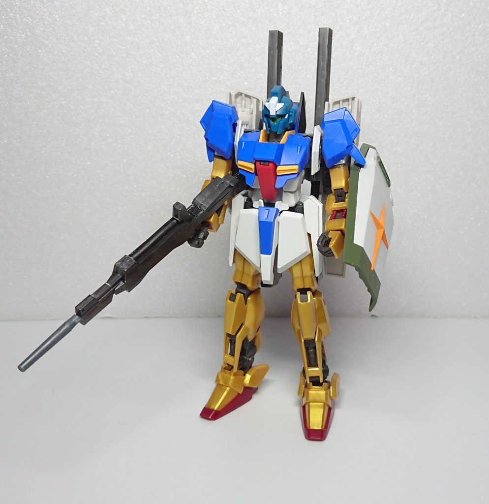 塗装前正面シールドはフルアーマーガンダムの余剰パーツを使ってます