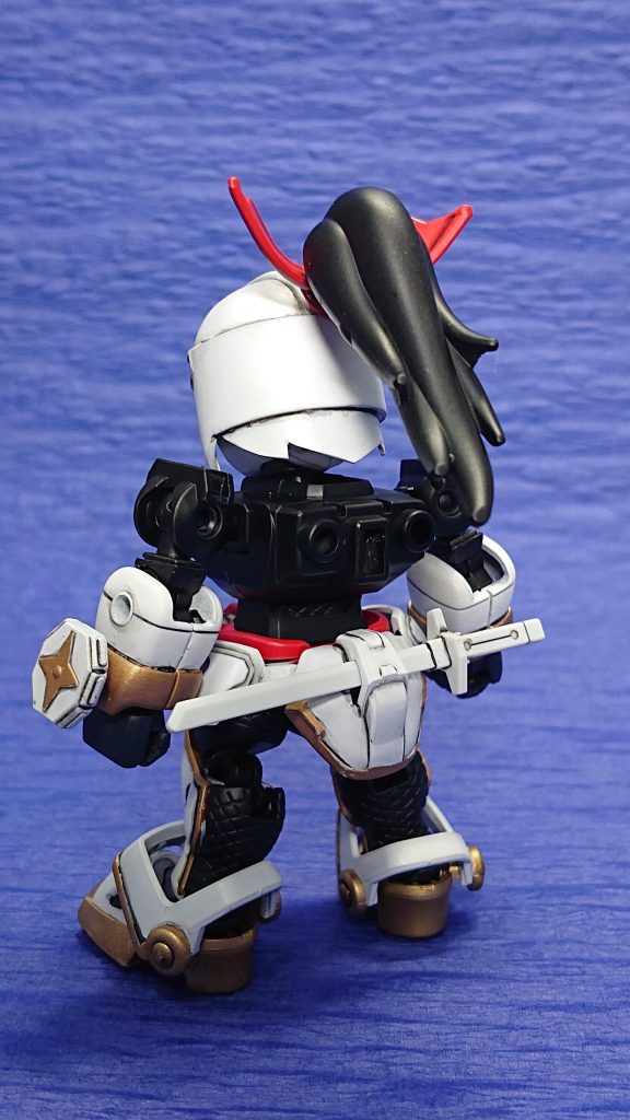 軽装後ろ黒髪ポニーテールがお気に入りです(笑)えりあしのところにプラ板でパーツを追加し、裏返した口元が見えないよう加工しました。