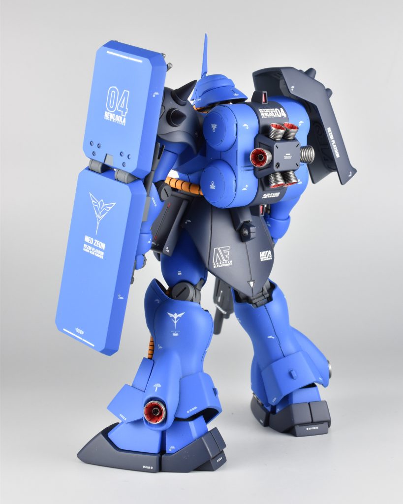 膝の補修時にいくつかデカールが剥がれたので貼り替えました…トホホ