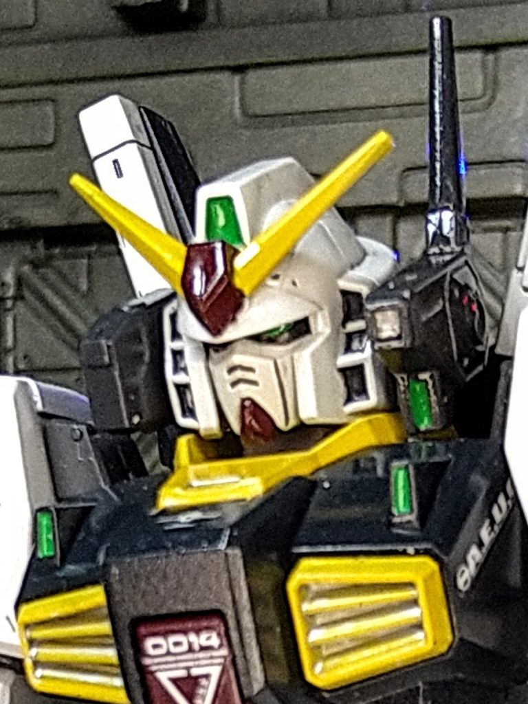 最後にクリアを吹いて、塗りたて、テカテカ感を出しました。