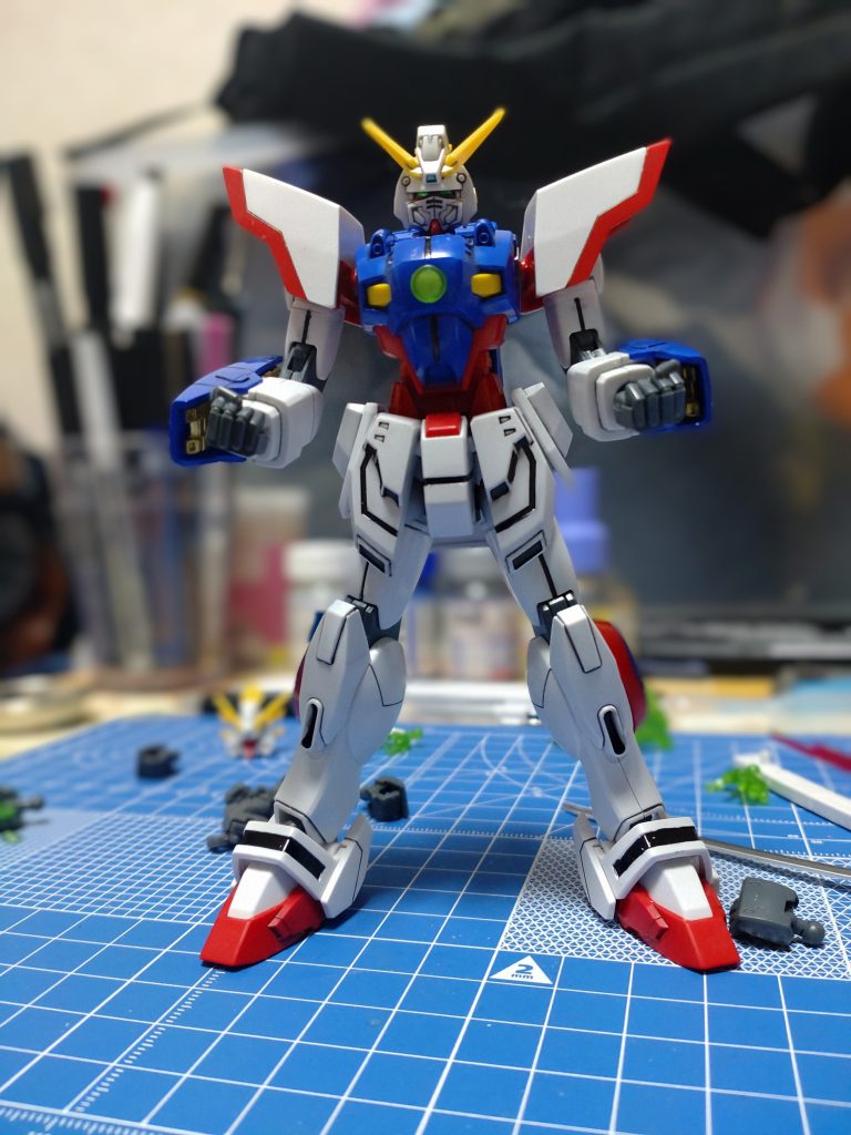 まずは登場ポーズから