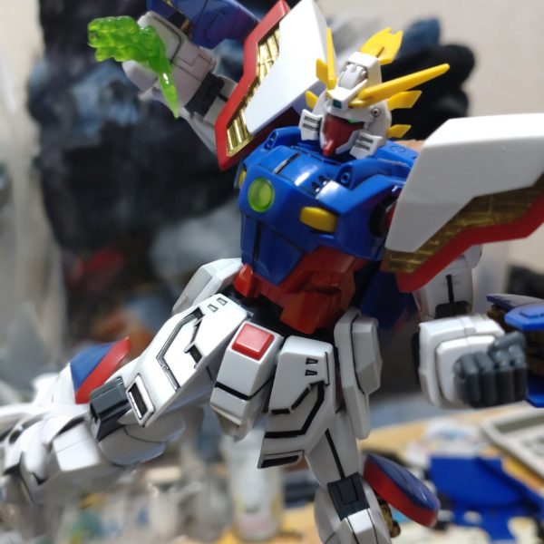 シャイニングガンダム