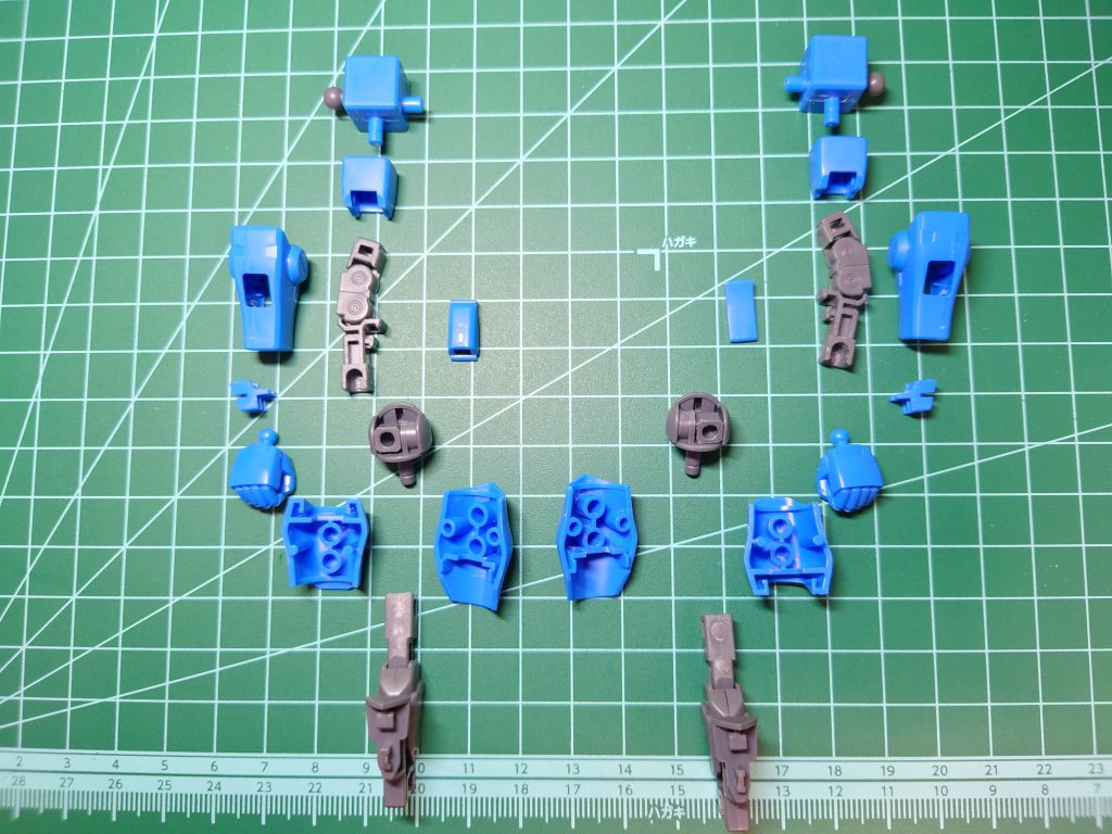 合わせ目消しに後ハメ加工、パテの使用など勉強になりました