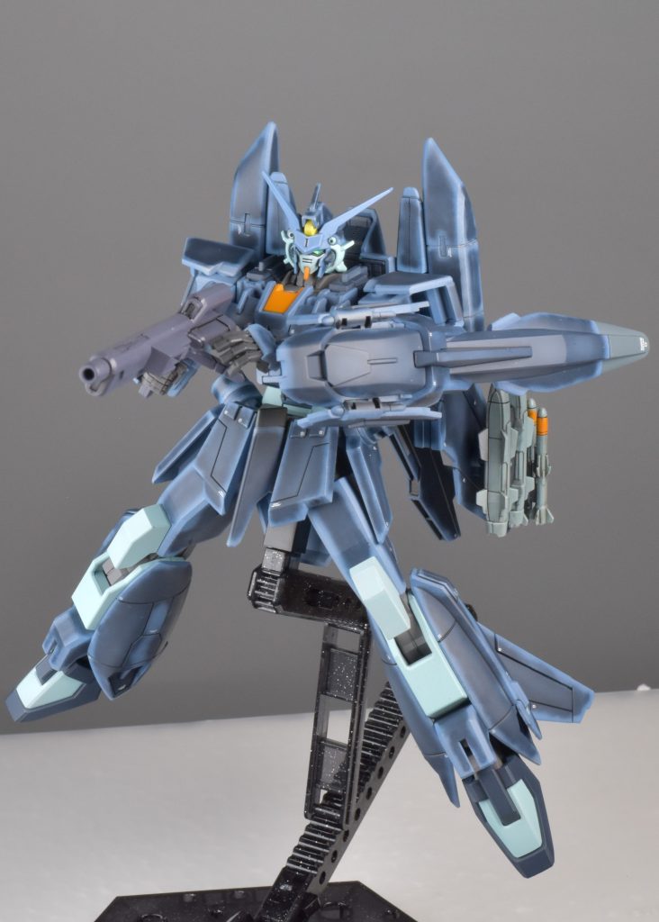 ムラサメは名前が和風だったので、国産戦闘機をモチーフに制作したいと思い、実際の戦闘機 三菱F-2をモデルにしました