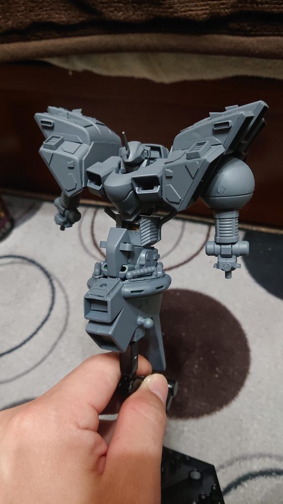 今までやった事ないくせにプラ板でディテールアップしたつもり…