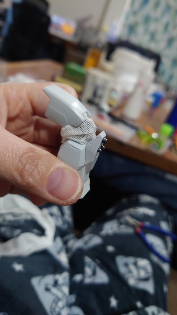 シーリングやギリースーツに包帯が使えるんじゃねと思って気軽に作り始めました