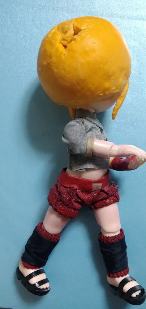 素材は みんな大好き 行き付け の ○ニクロ の 携帯 出来る うっすうす の パーカーを使用しました ※パーカーの袋の方です