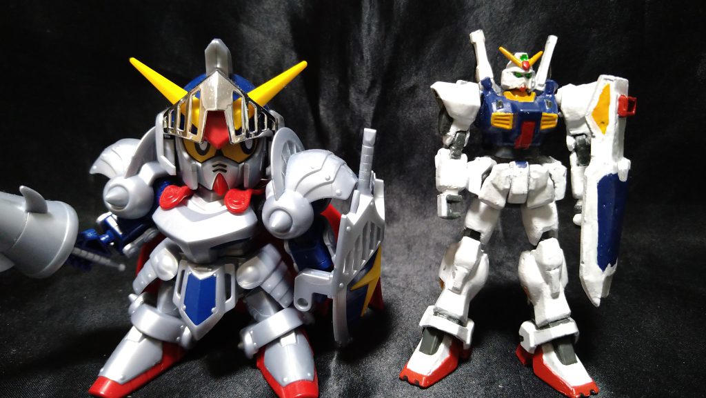 以前RX−78−2ガンダムを塗りだけで投稿していますが、2X年前の食玩シリーズ、Theガンダムの第2弾だったかな?のマークIIナイトガンダムはサイズ比較のため