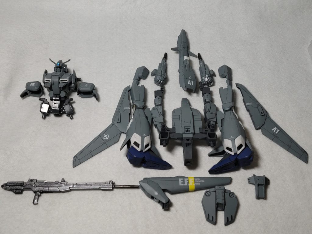 変形にはここまで分解しないといけません(gundam-kao9)怖いです。