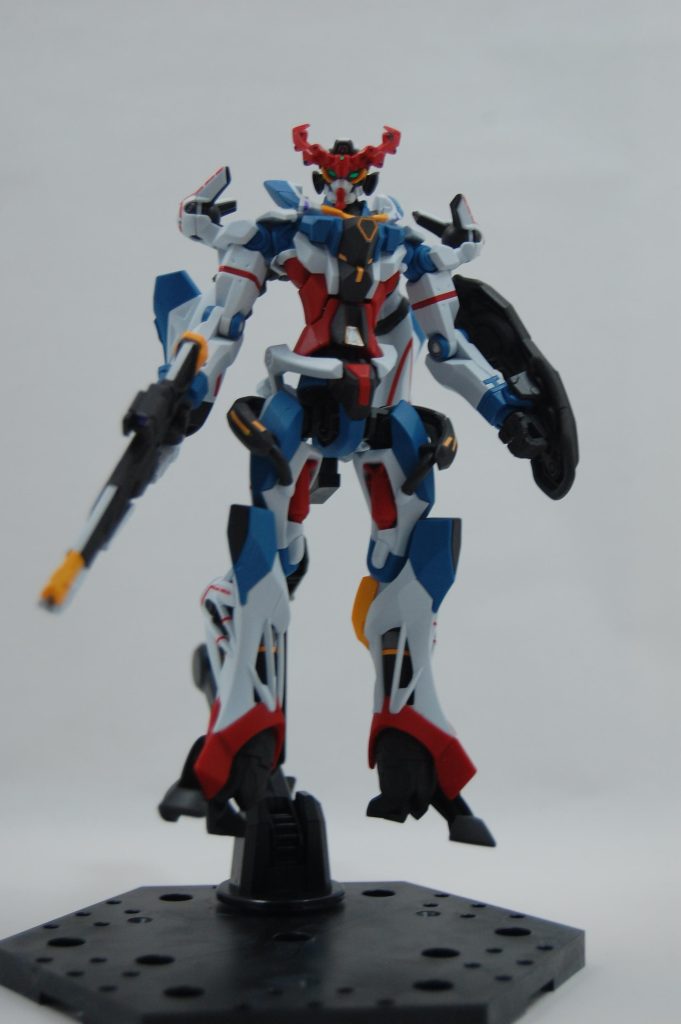 肩の丸い部分のシールは貼るのに苦労しました。何度も貼りなおすと粘着力が落ちてくるのでマークセッターを使ってなんとか。