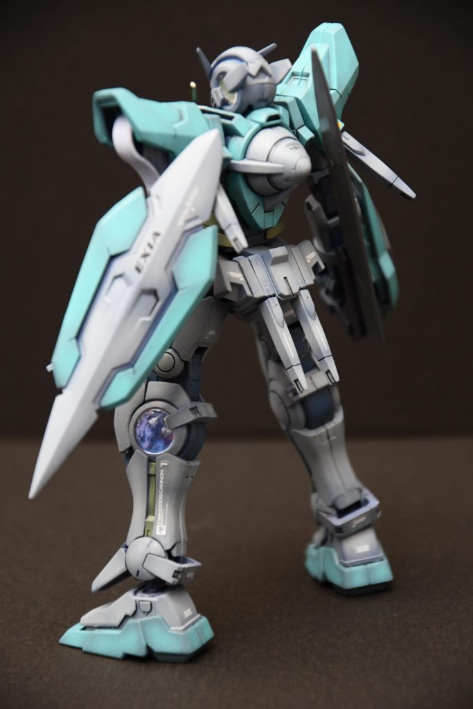 左後ろから全身。