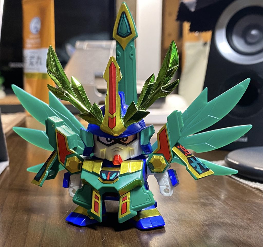 素組+シールの状態。本キットのグリーンメッキは唯一無二、とても綺麗です。落とすのがもったい。