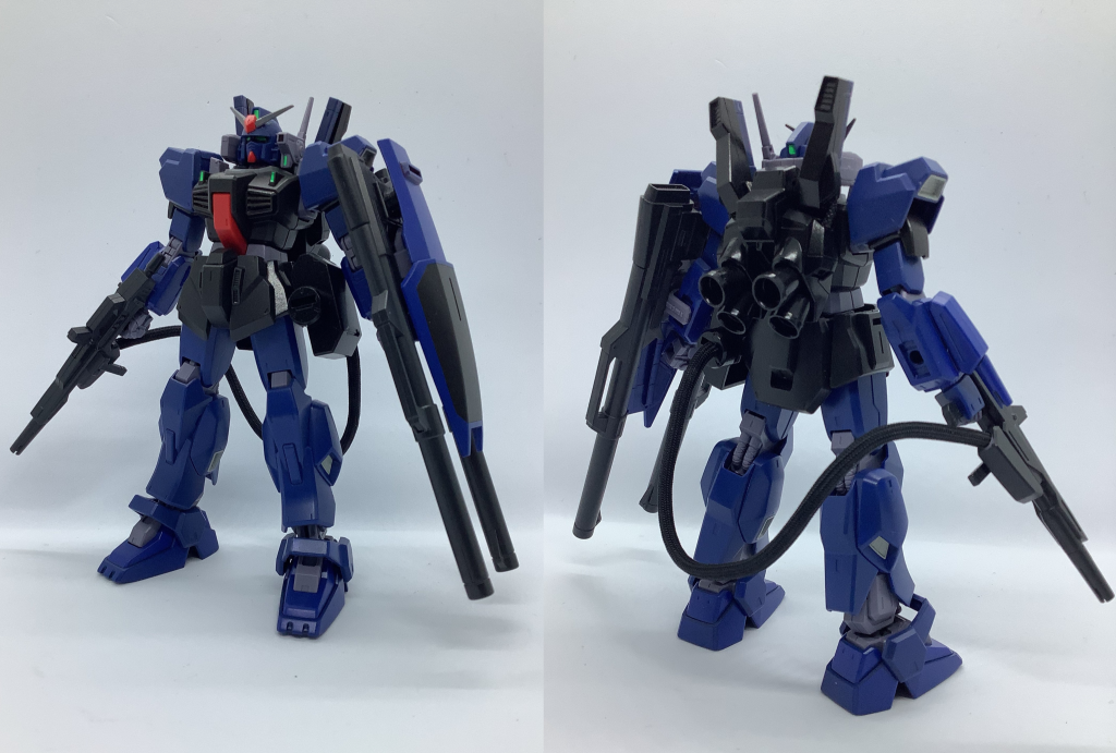 フロントビュー/リアビュー四基の丸バーニアが大型化されている。