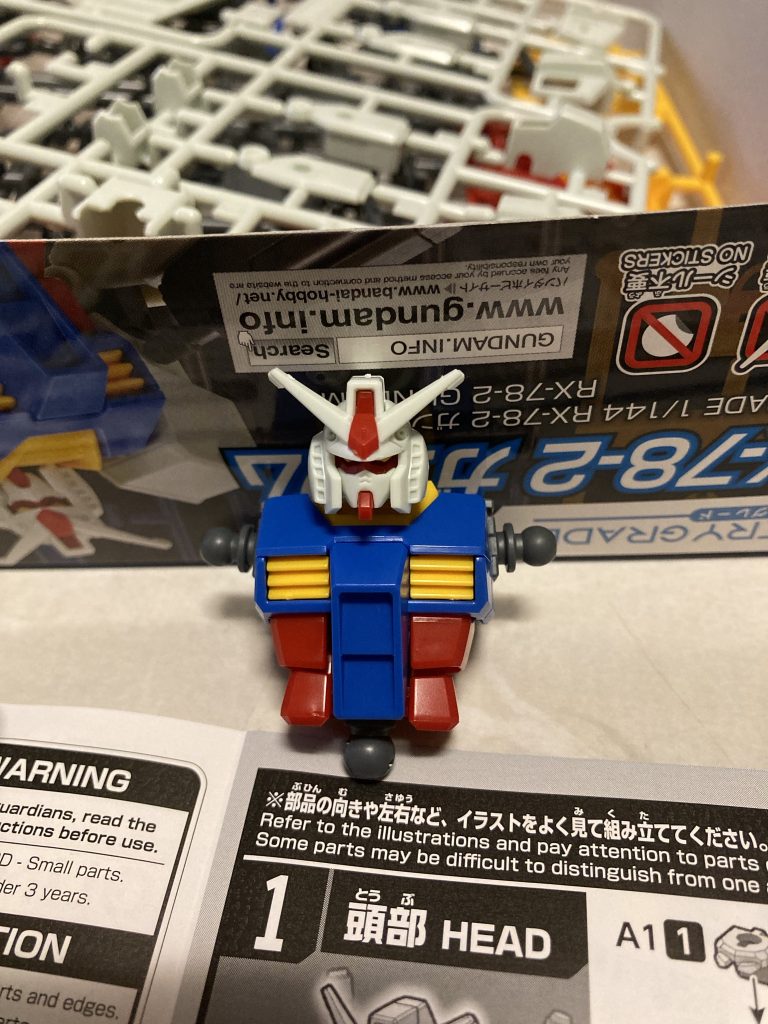 私は色分けモデルが世に出る前にガンプラから離れてしまったので、久々に接したガンプラの進化には正直ビックラこきました!