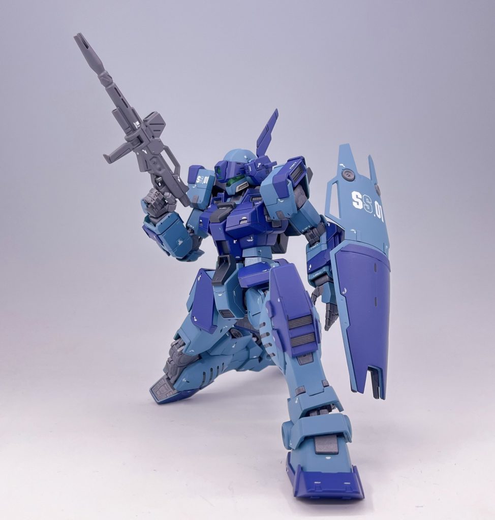サブ武装 ビームライフルアームを介してバックパックに懸架