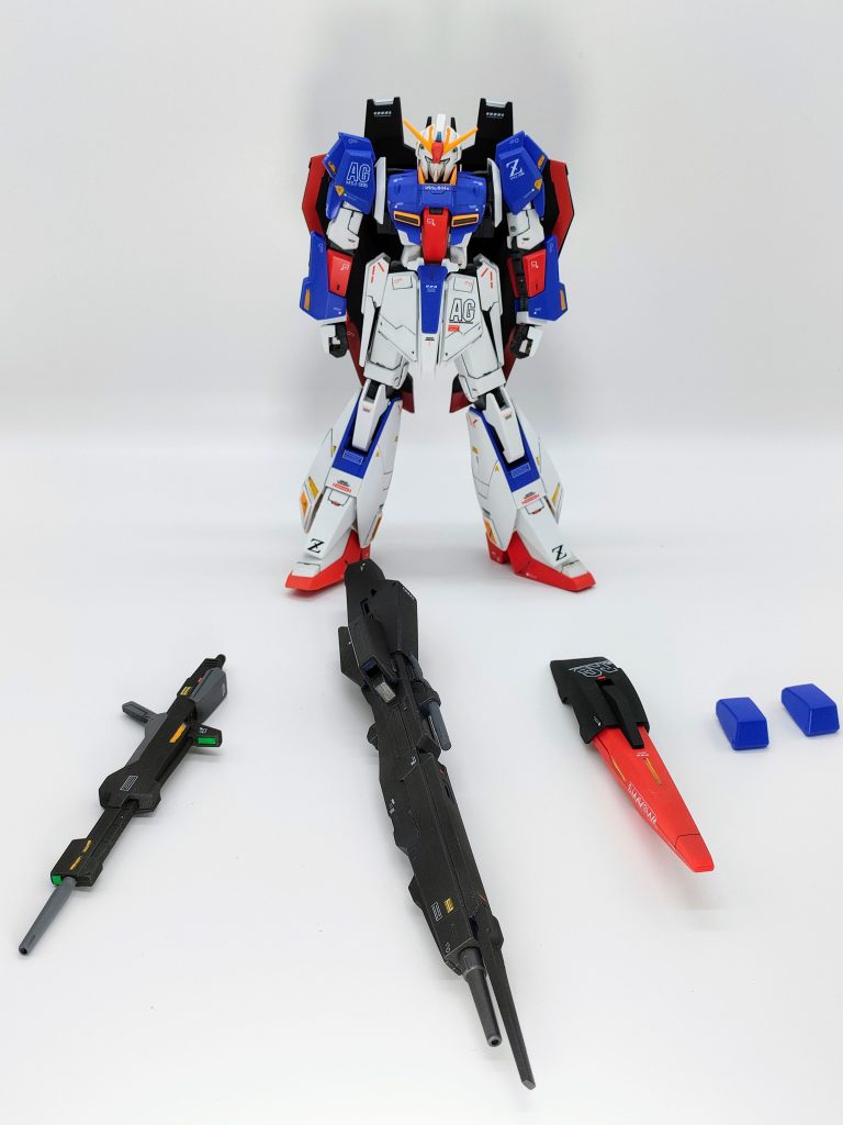 塗装レシピ白:Ex ホワイト(G)+ニュートラルグレー2(G)微量赤:フレイムレッド青:コバルトバイオレット(G)+風蒼(G)黄色:MSイエロー(C)+マンダリンオレンジ(G)フレーム:メカサフ ヘヴィ(G)、ダークグレー(T)武器類: 黒鉄色(G)仕上げ:UVカットスーパースムースクリア(C)